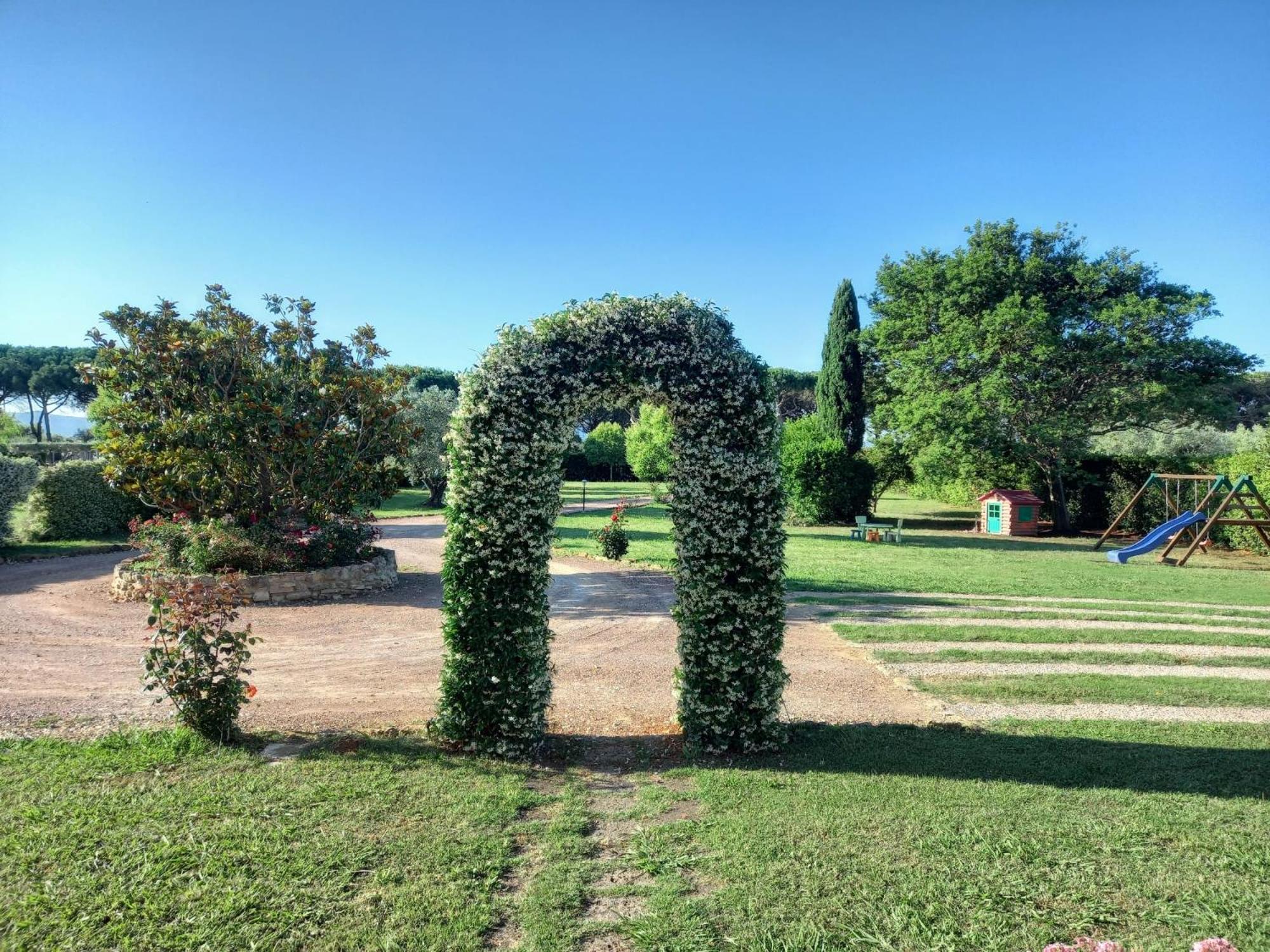 La Casina Di Campagna Tra Cecina E Bibbonaヴィラ エクステリア 写真