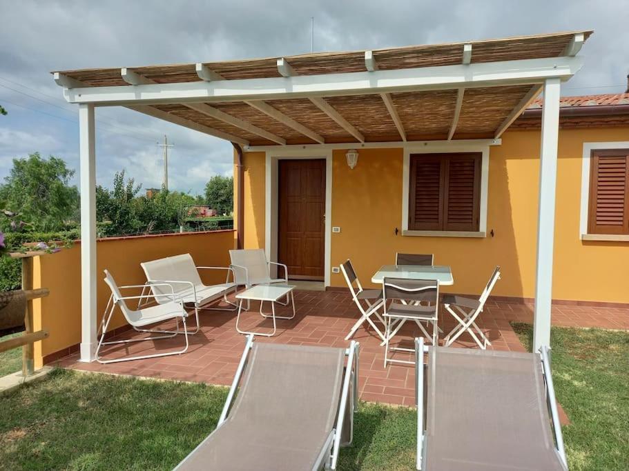 La Casina Di Campagna Tra Cecina E Bibbonaヴィラ エクステリア 写真