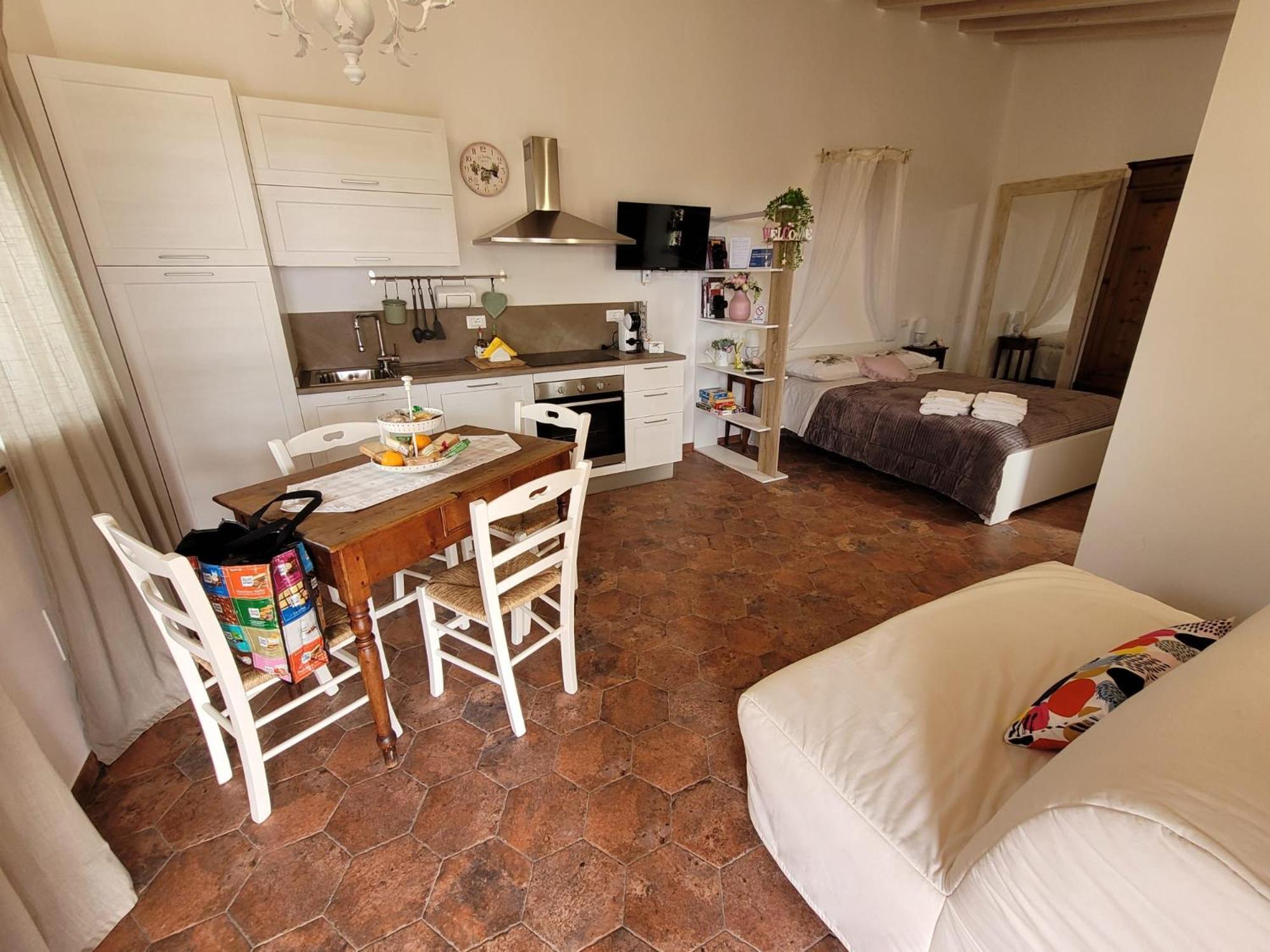 La Casina Di Campagna Tra Cecina E Bibbonaヴィラ エクステリア 写真